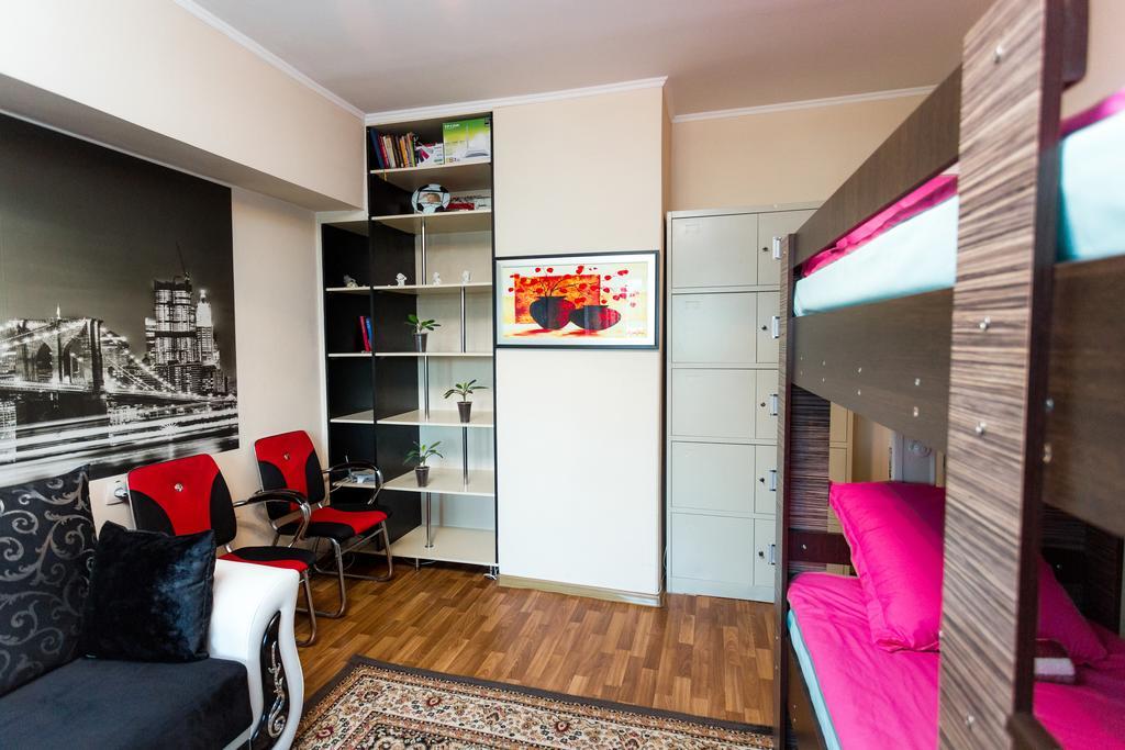 Ussr Hostel Бішкек Екстер'єр фото